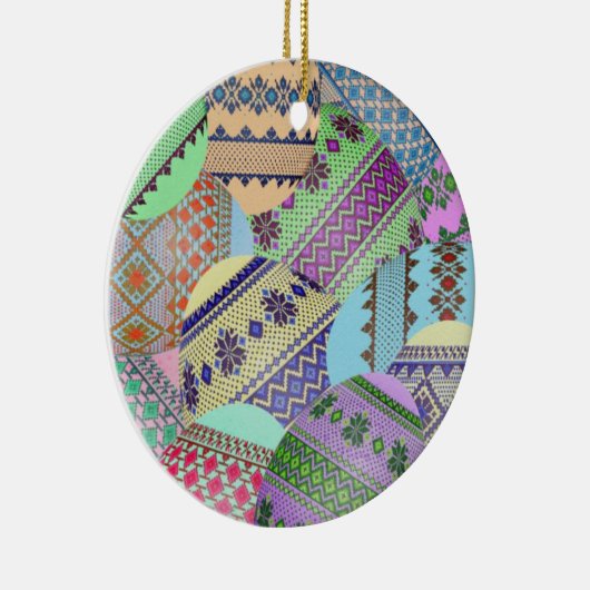 Ontwerp van Oekraïense paaseieren (Pysanky) Keramisch Ornament (Rechts)