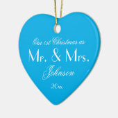 Onze 1e Kerst als Mr & Mrs Script Elegant Blue Keramisch Ornament (Links)