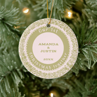 Onze 1e Kerstmis samen Gouden Krans op roos - Keramisch Ornament