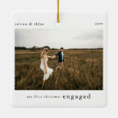 Onze 1e verloofde kerstfoto Keepsake Keramisch Ornament (Achterkant)