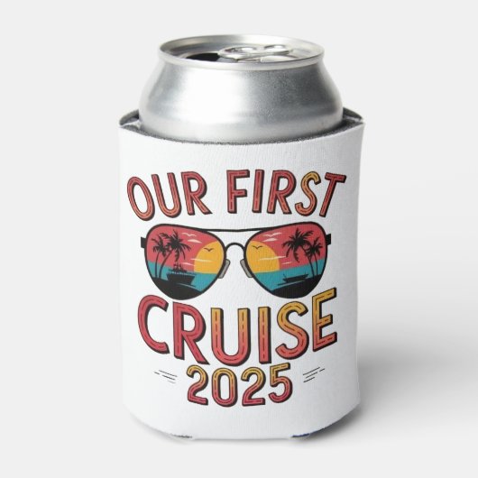 Onze eerste cruise 2025 zomerreis matching blikjeskoeler (Blikje Voorkant)