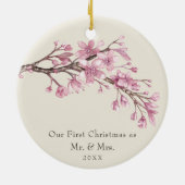 Onze eerste kerst als Mr en Mrs Cherry Blossom Keramisch Ornament (Achterkant)