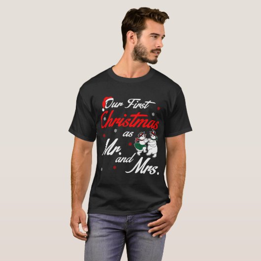 Onze eerste kerst als Mr en Mrs Tshirt (Voorkant volledig)