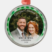 Onze eerste kerst-heer & mevrouw Foto Green Gingha Metalen Ornament (Voorkant)