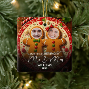 Onze Eerste Kerst Mis & Mevrouw Pret Kerstdakje Fo Keramisch Ornament