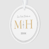Onze eerste kerst Passen getrouwd Monogram Wit Ornament (voorkant)