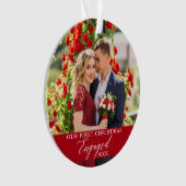 Onze eerste kerstcadeaufoto rood ornament (voorkant)