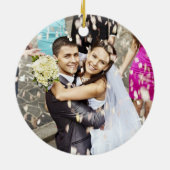 Onze eerste kerstfoto in het witte script keramisch ornament (Achterkant)