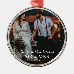 Onze eerste kerstfoto van Mr & Mrs Script Couple Metalen Ornament