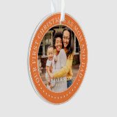 Onze eerste Kerstmis als een eenvoudige foto van m Ornament (voorkant)