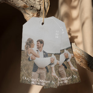 Onze Eerste Kerstmis Als Mijnheer en Mevrouw Typog Cadeaulabel