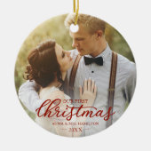 Onze eerste Kerstmis als Mr en Mrs Red Script Keramisch Ornament (Voorkant)
