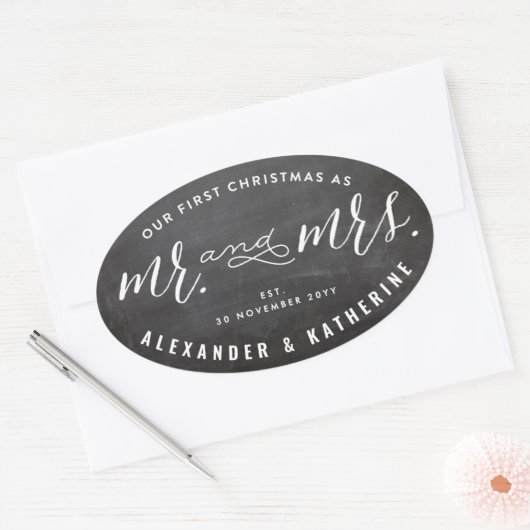 Onze eerste Kerstmis als Mr & Mrs Chalkboard Weddi Ovale Sticker (Envelop)