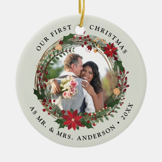 Onze eerste Kerstmis als Mr. & Mrs trouwfoto Keramisch Ornament (Voorkant)