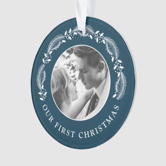 Onze eerste Kerstmis als Mr. & Mrs trouwfoto Ornament (voorkant)