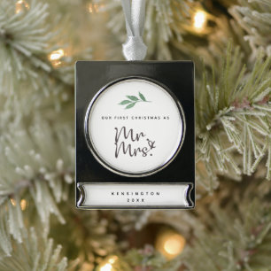 Onze Eerste Kerstmis H. en Mevrouw Banner Ornament Verzilverd Banner Ornament