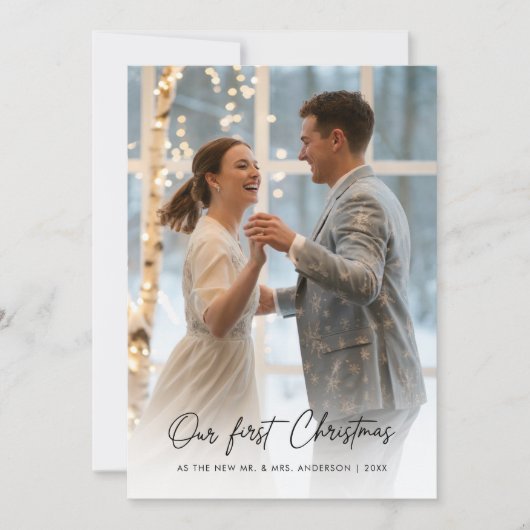 Onze eerste kerstscript winter bruiloft foto feestdagenkaart (Voorkant)