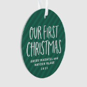 Onze eerste kersttweeling baby's met groene streep ornament (voorkant)