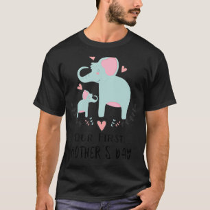 Onze eerste Moederdag olifantenklap T-shirt