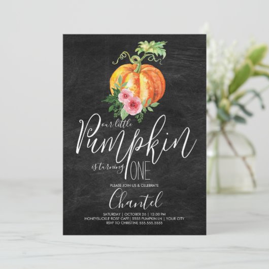 Onze kleine pompoen draaien één uitnodiging om (Staand voorkant)