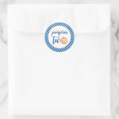 Onze kleine pompoen is twee blauwe plaid 2e verjaa ronde sticker (Tas)