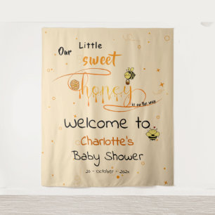 Onze Kleine Zoete Honing Komt Achter De Weg Baby S Wandkleed