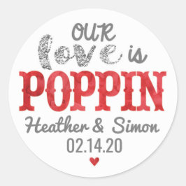 Onze Liefde is Poppin - Trouwstickers Ronde Sticker