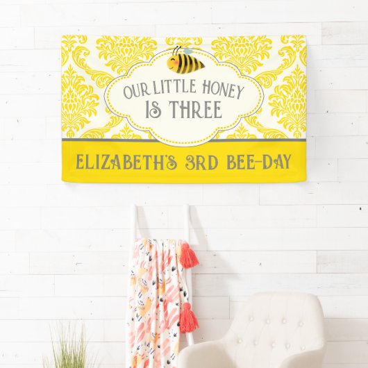 Onze 'Little Honey Bee Birthday Banner' Spandoek (Insitu)