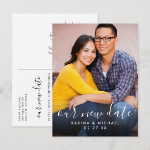 Onze nieuwe datum Handgeschreven Script Wedding Ph Aankondigingskaart