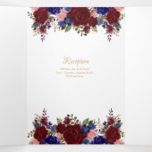 Onze Trouw Burgundy Blauwe Bloemachtige Trouw Uitn Drieluik Uitnodiging (Binnenkant midden)