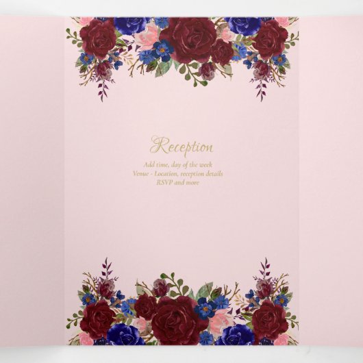 Onze Trouw Burgundy Blauwe Bloemachtige Trouw Uitn Drieluik Uitnodiging (Binnenkant midden)