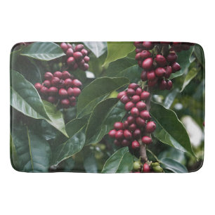 *Oogst in bloei: koffiebonen aan de boom Badmat