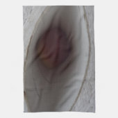 oogvormig gat, gemaakt van papier theedoek (Verticaal)