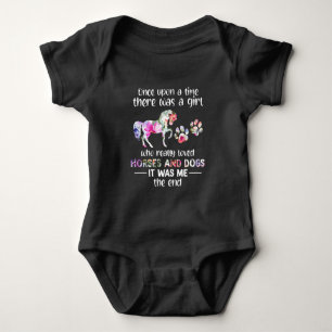 Ooit was er een meisje dat van paarden hield. romper