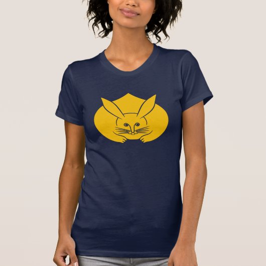 Oosters Geel Blauw Japan Konijn Mon Vector Kunst T-shirt (Voorkant)