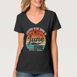 Op 19 juni werden  34e verjaardag van de Legenda g T-shirt