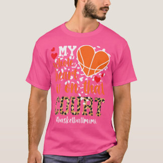 Op dat veld basketbal mimi van een basketbal spele t-shirt
