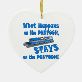 Op de foto keramisch ornament