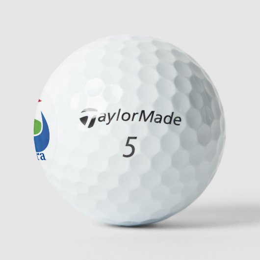 Op de groene aangepaste golfballen (Logo)