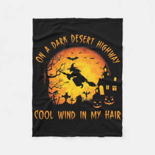 Op een donkere woestijn, snelkoele wind in mijn ha fleece deken