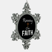 Op Faith Runner Tin Sneeuwvlok Ornament (Links)