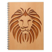 Op houten ontwerpen gegraveerde leeuwenkop notitieboek (Voorkant)