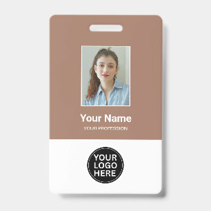Op maat gemaakt Mocha Mousse Werknemer Foto Logo N Badge