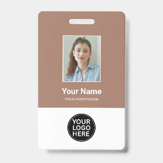 Op maat gemaakt Mocha Mousse Werknemer Foto Logo N Badge
