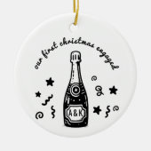 Op maat gemaakt monogram Eerste Kerstmis Verloving Keramisch Ornament (Voorkant)