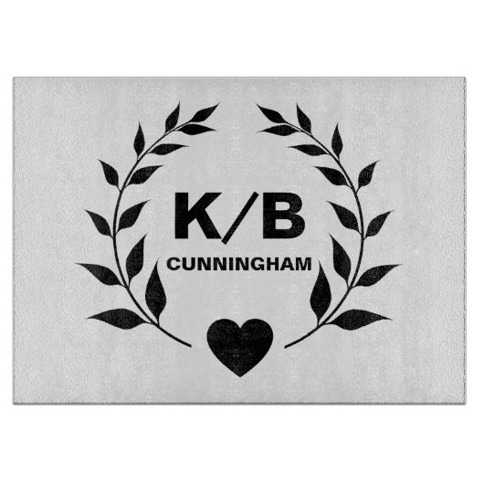 Op maat gemaakt monogram en achternaam lauwerkrans snijplank (Voorkant)