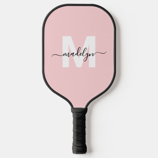 Op maat gemaakte Blush Roze Moderne Naam Monogram Pickleball Paddle (Voorkant)
