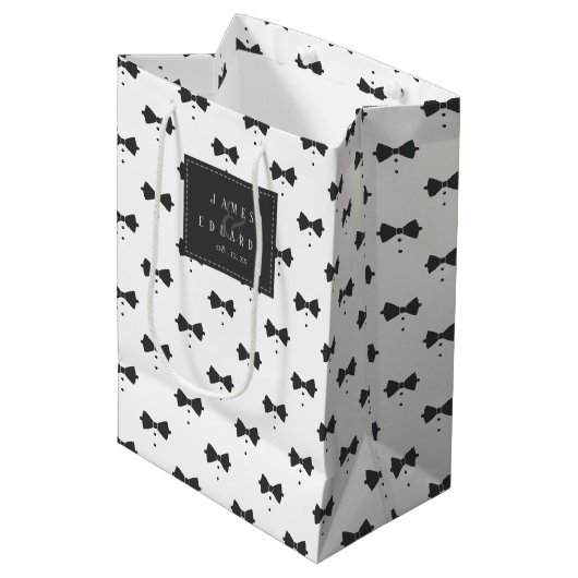 Op maat gemaakte boog Stropdas & Buttonnen Patroon Medium Cadeauzakje (Voorkant Gekanteld)