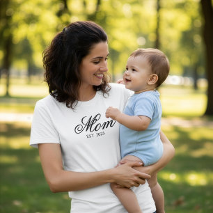 Op maat gemaakte 'Mom Established Year' Schrift T-shirt