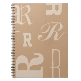 Op maat gemaakte monogram in bruine kleur, typogra notitieboek
